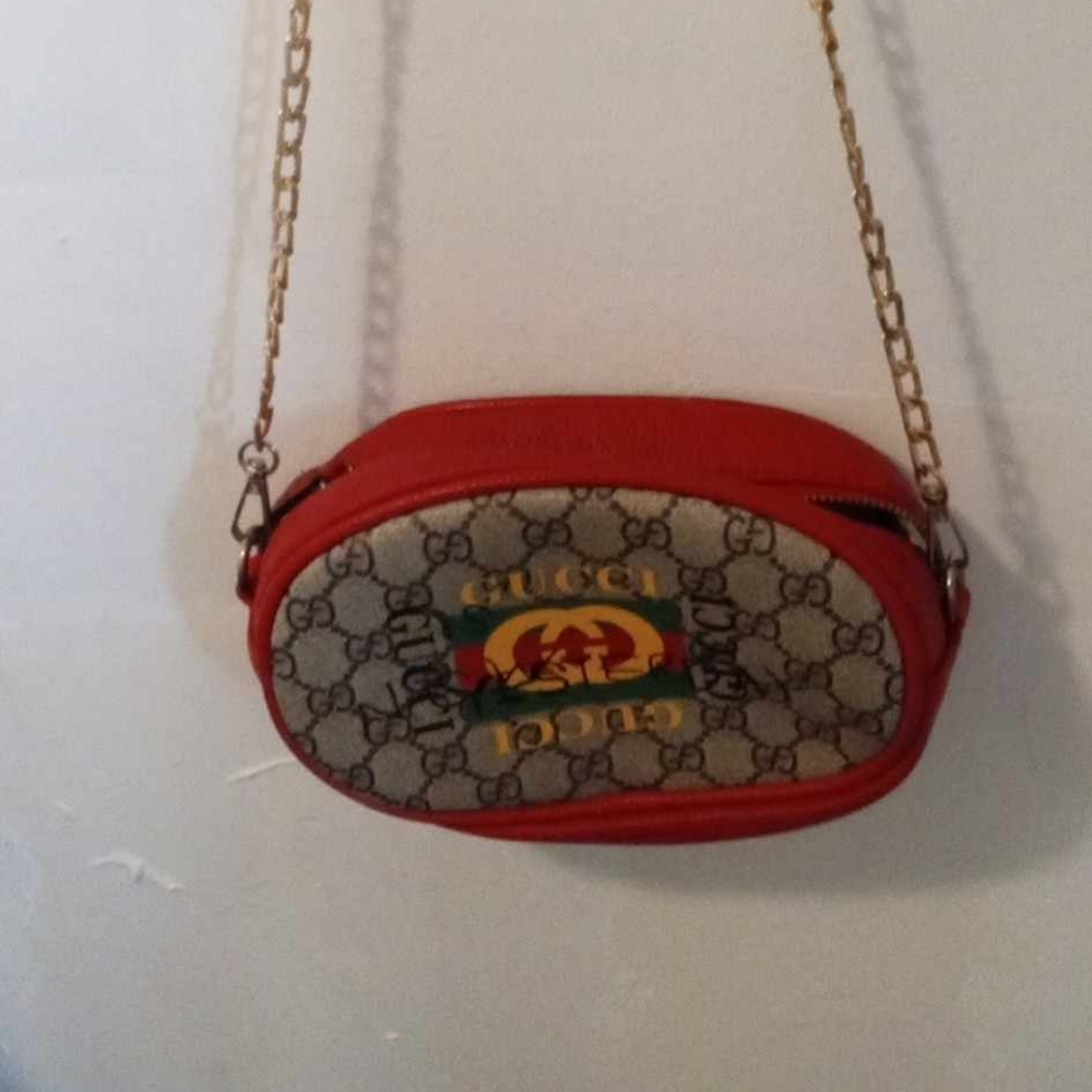 Gucci fanny pack gold chain - Picture 2 of 2